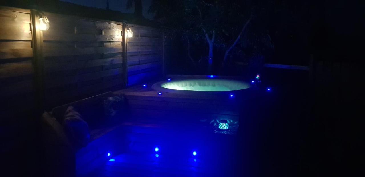 Cottage Combet Gite Climatise Avec Jacuzzi Marsanne Εξωτερικό φωτογραφία